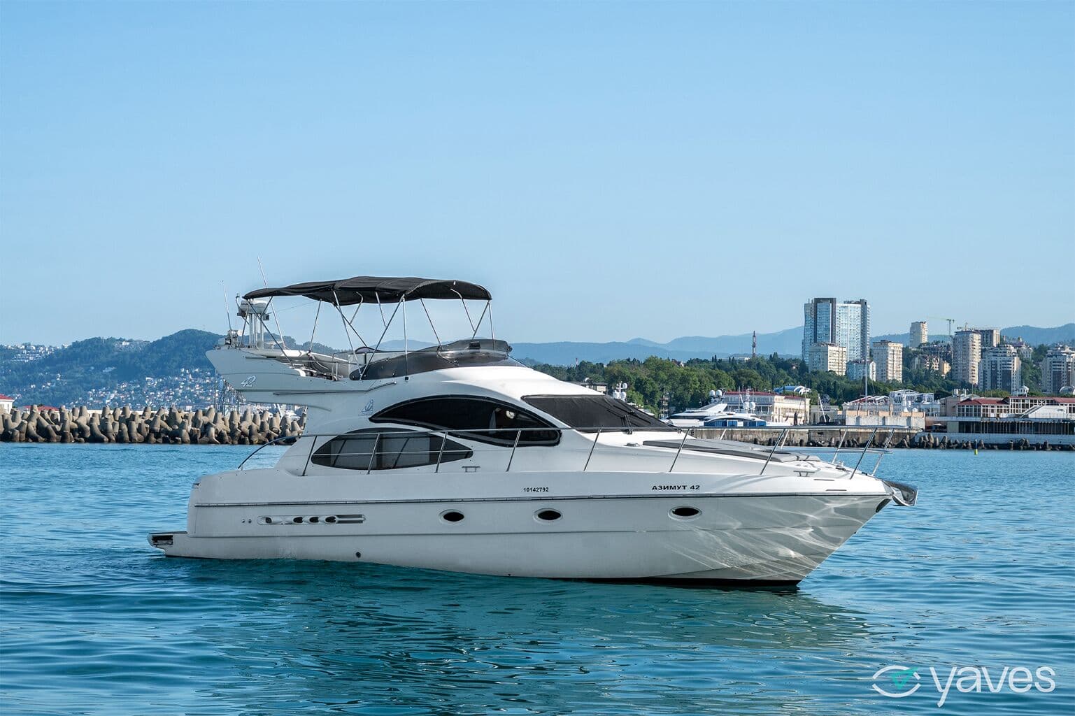 Яхта Азимут 42 Яхта Азимут 42